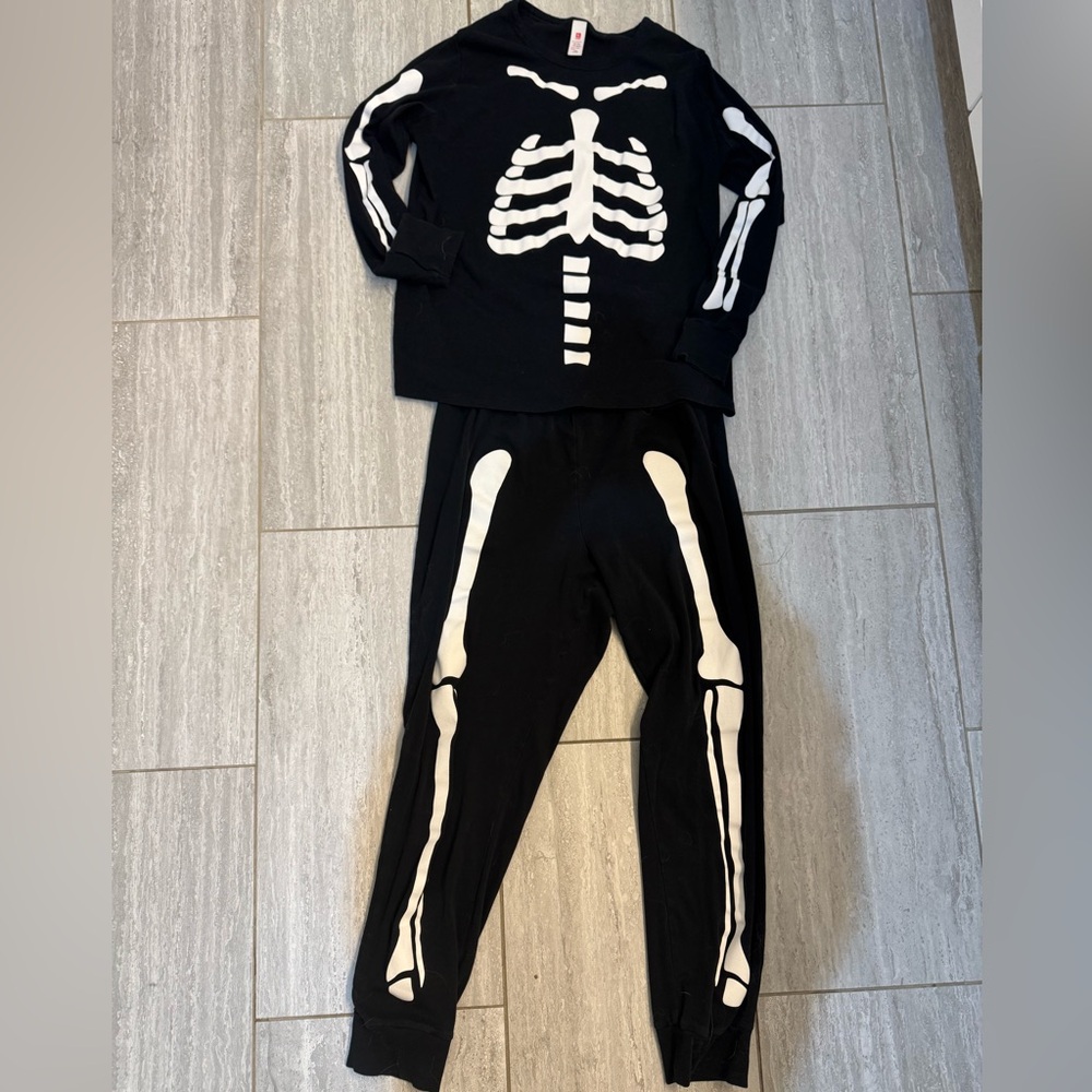 Women’s Skeleton Pajamas Size XL